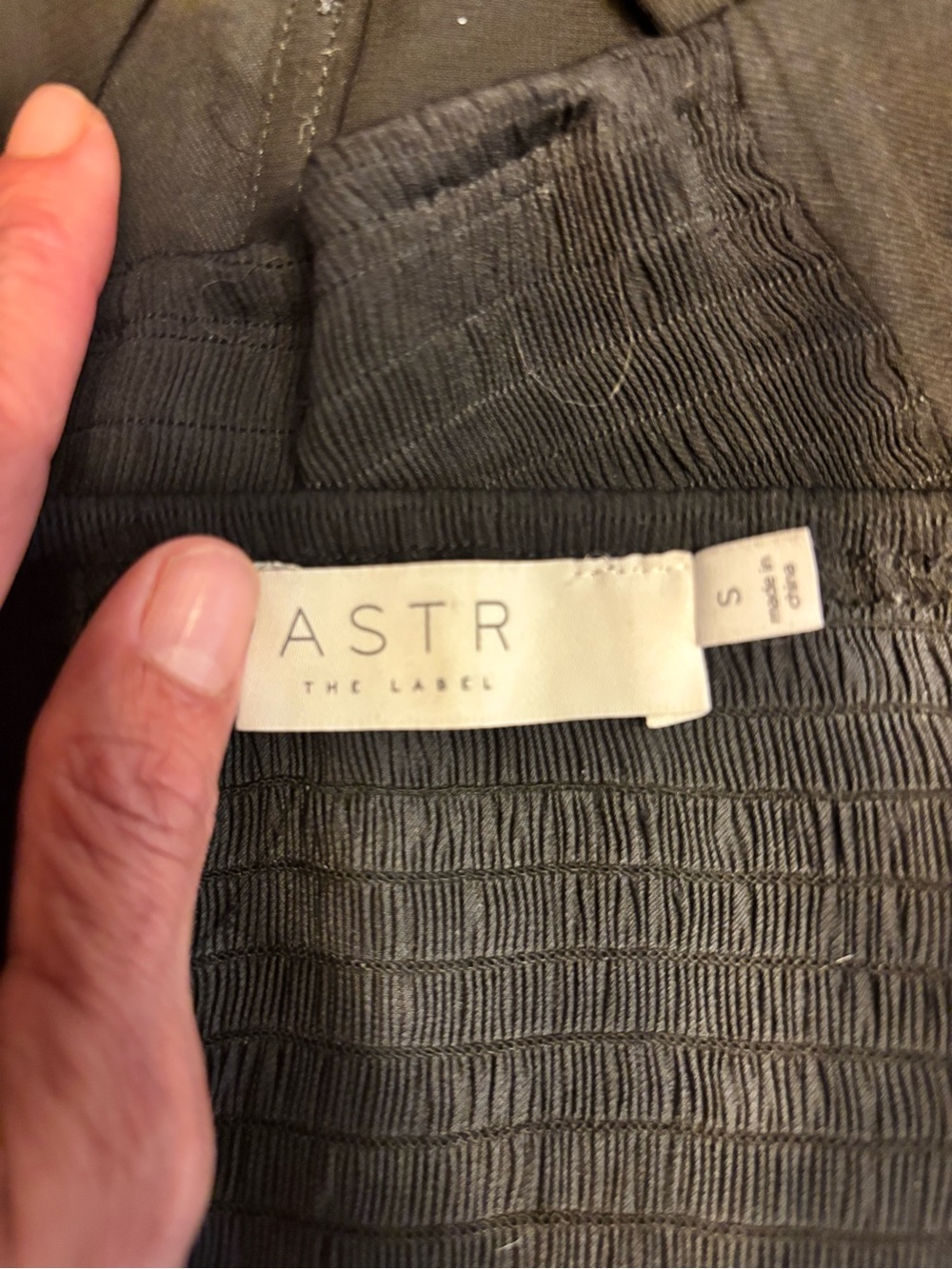 Astr Black Ruched Button-Front Puff Sleeve Blouse - Picture 4 of 4
